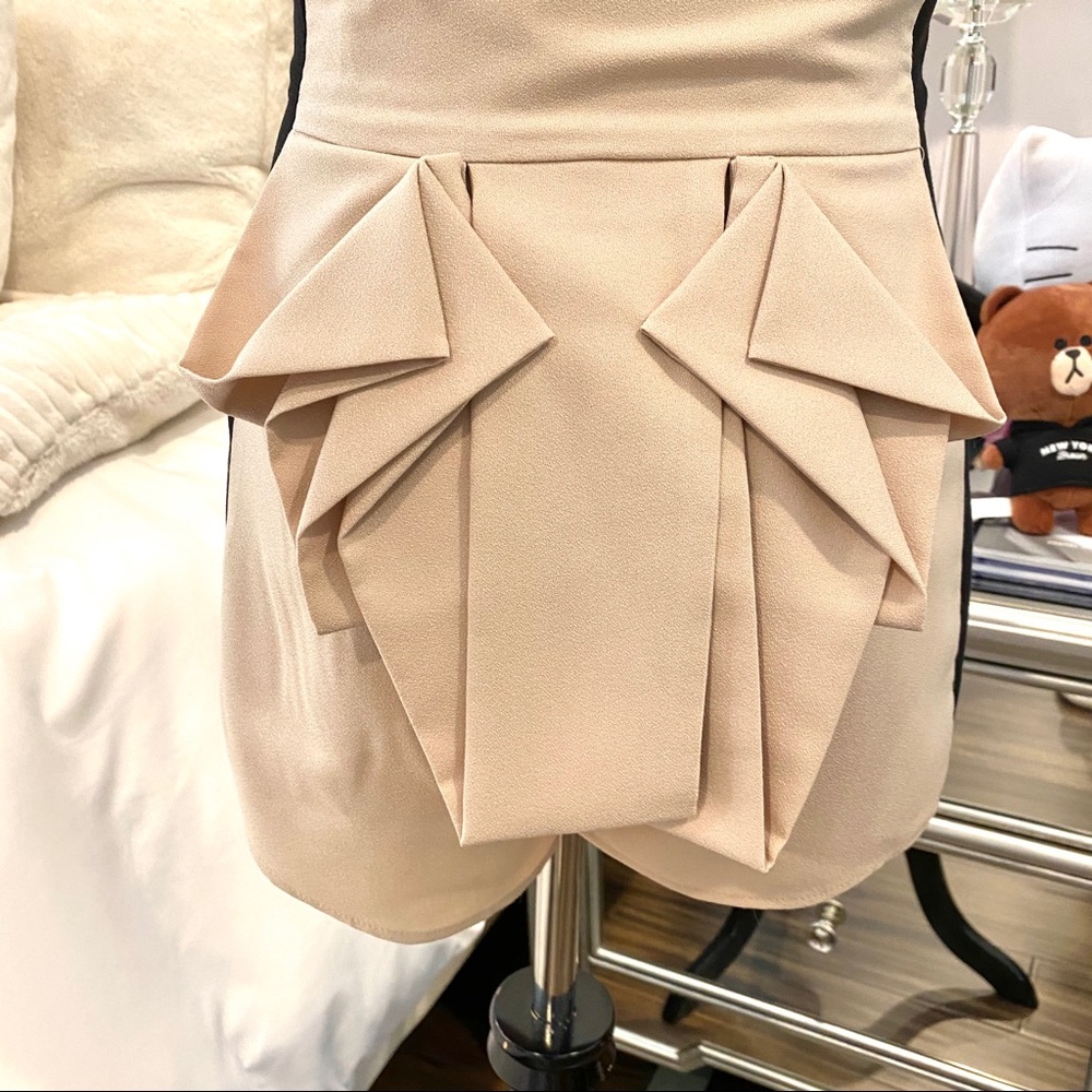 🚫SOLD🚫 Romper with Origami Detailed Back - Picture 4 of 8